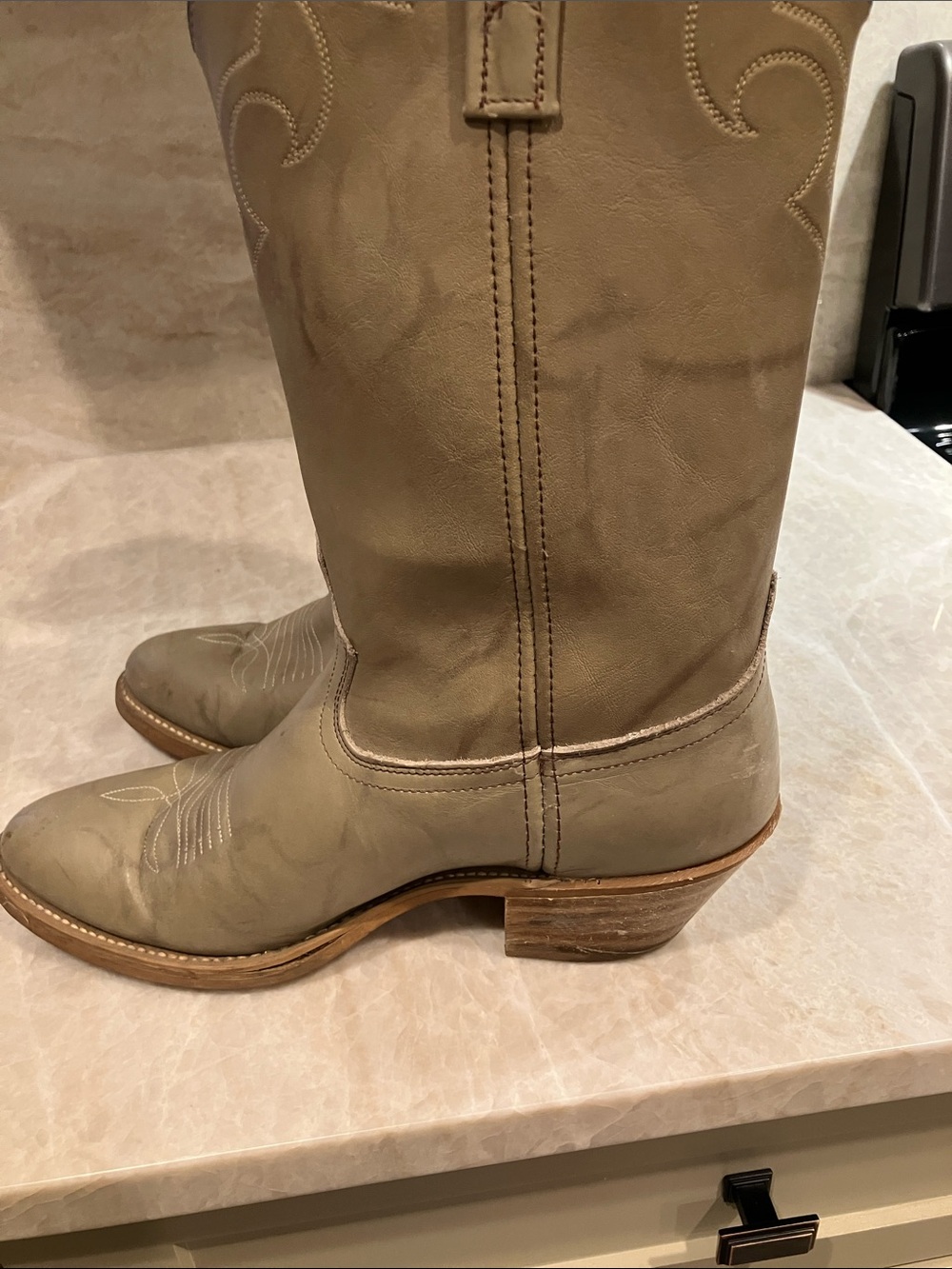 Men’s Taupe Western Cowboy Boots - Classic Pull-On Style - Picture 5 of 6